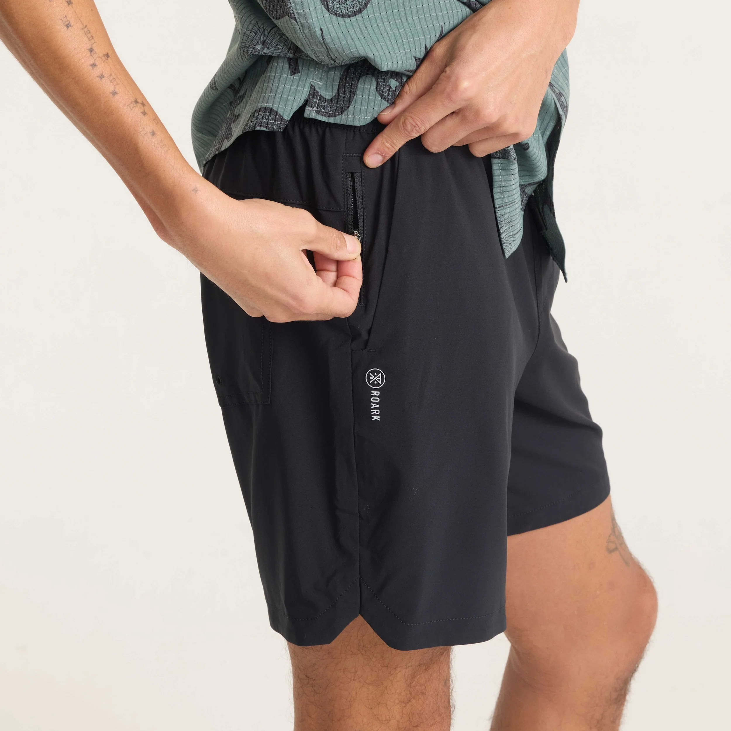 Serrano 7" Active Stretch Shorts - Black - Image 7