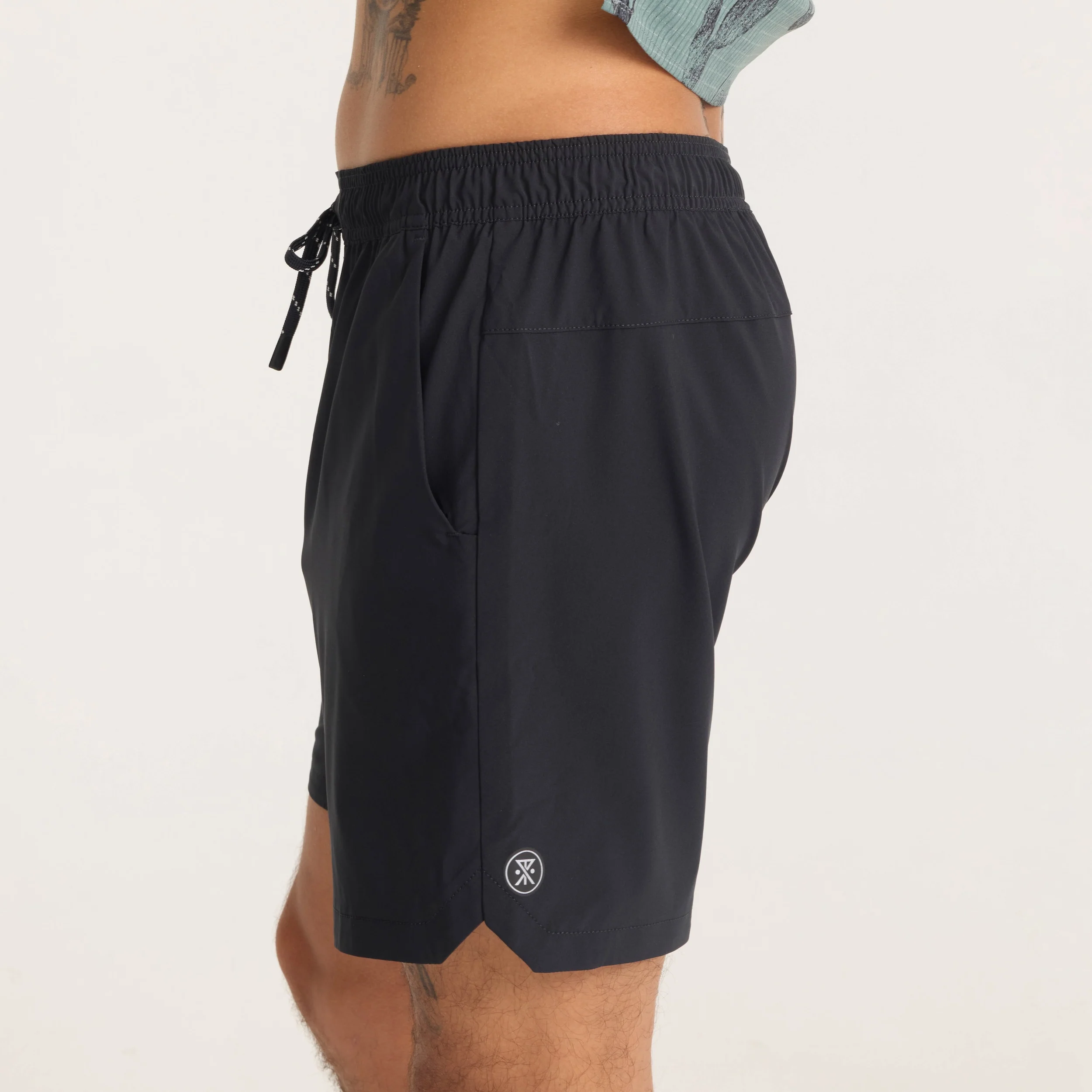 Serrano 7" Active Stretch Shorts - Black - Image 8